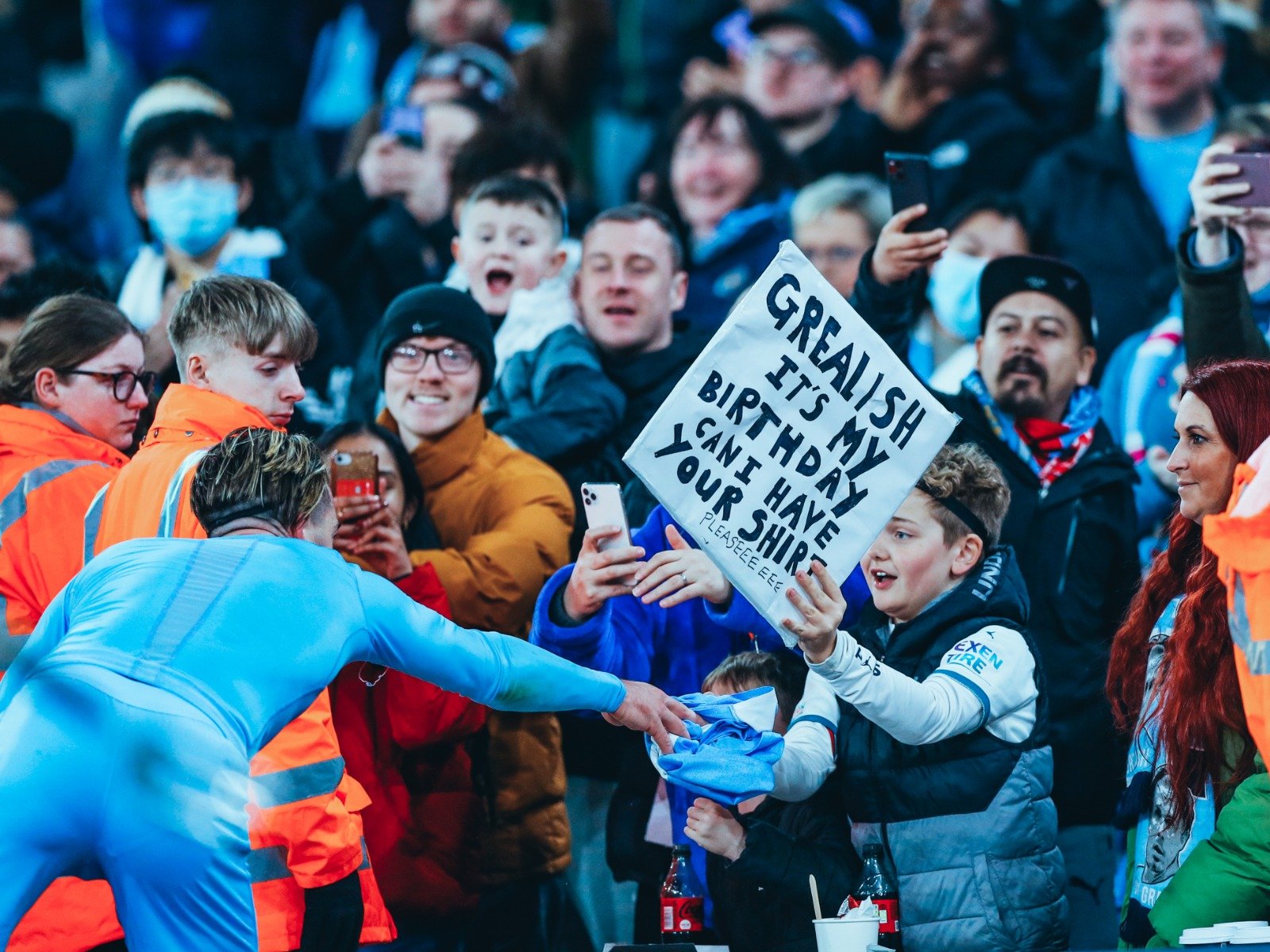 霍伊伦的情 霍伊伦的情