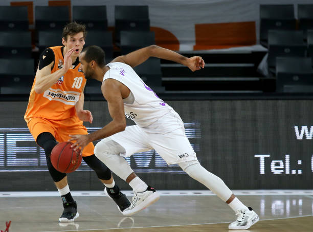 他也曾因为 他也曾因为